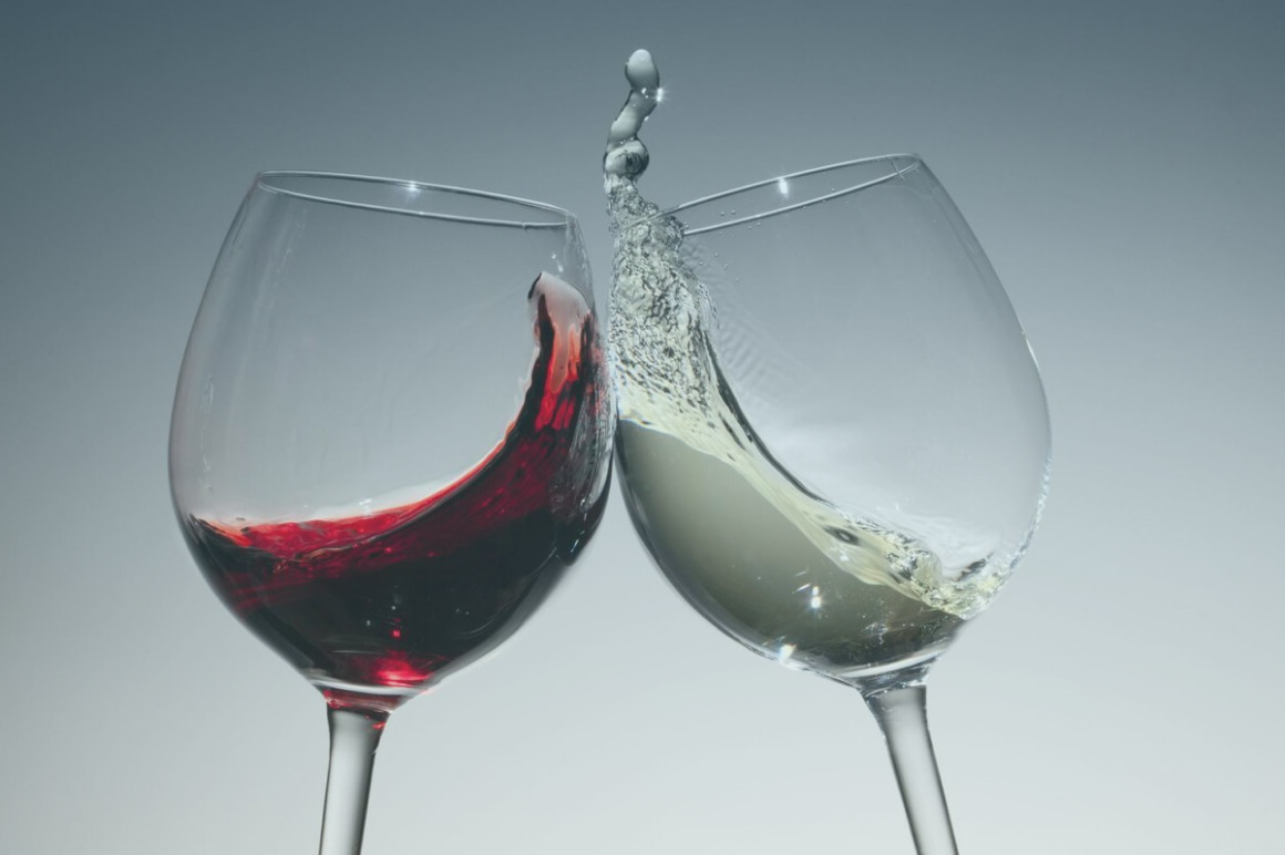 Бокалы с вином